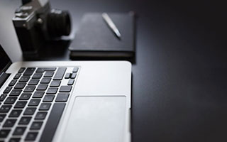 女明星大尺度床戏视频流出？AI换脸造谣产业链曝光