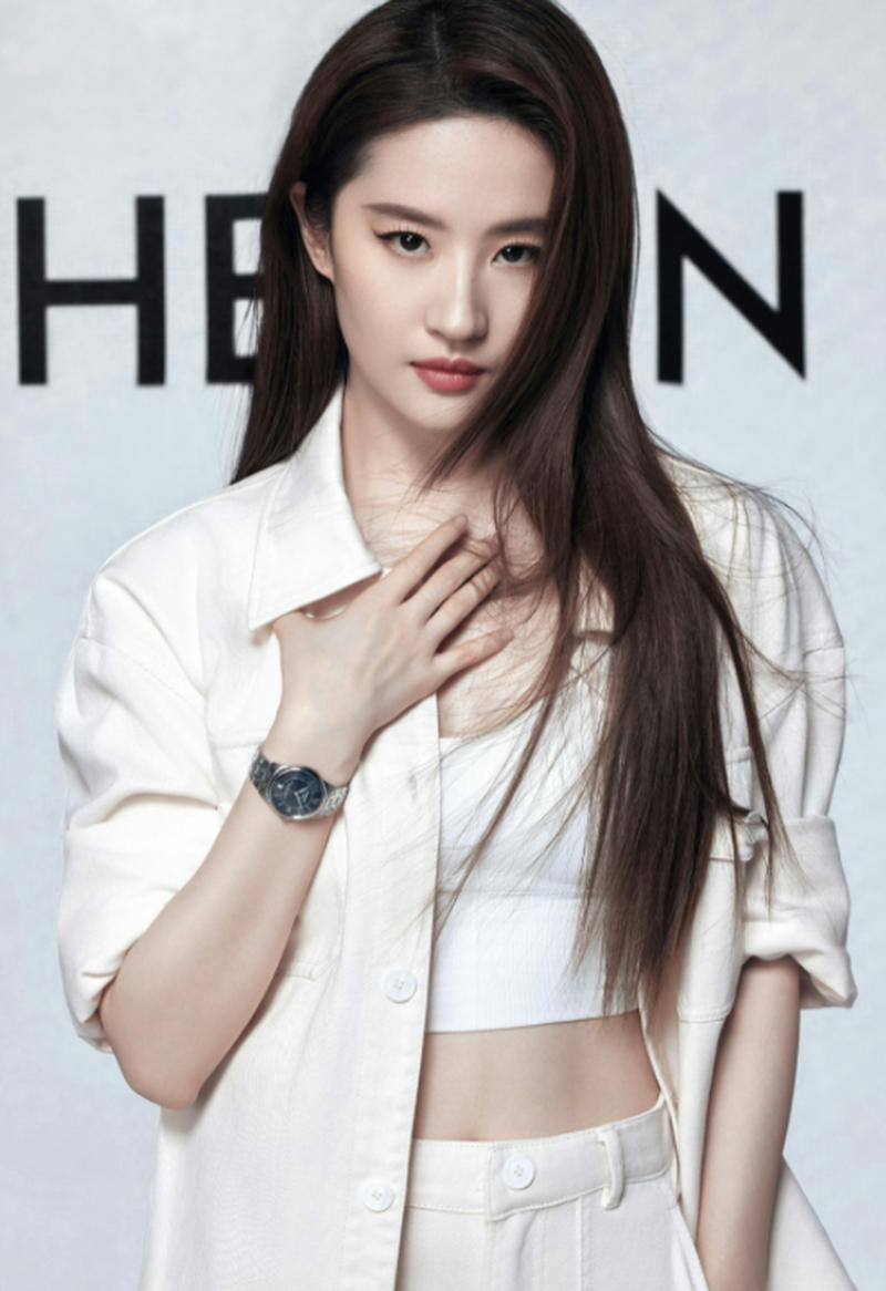 盘点留长直发的女明星，清流般的存在，经典又动人