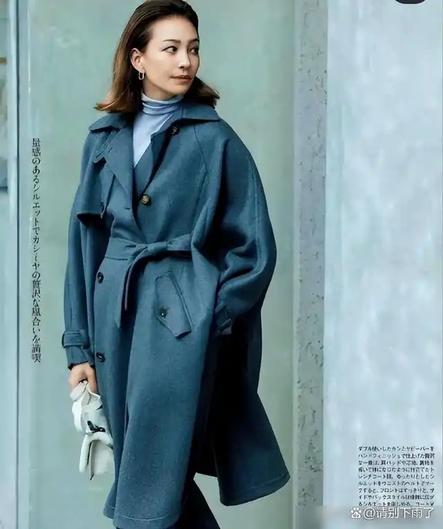 优雅气质发型_中年女性齐肩卷发_女明星齐肩卷发