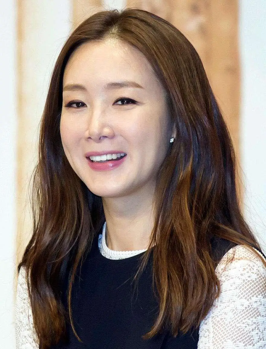 崔智友蔡琳李多海颜值变化_童年韩剧女主整容后遗症_韩剧整容女明星