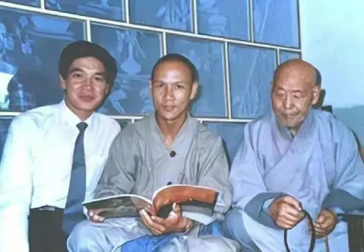 明星怎么退出娱乐圈_隐退明星生活现状_黄元申退圈后生活