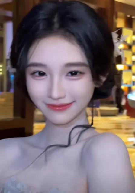 抖音网红美女黑料在线播放,_美颜滤镜撕下来_抖音网红红毯见光死